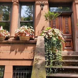 West 119th Guest Couette-café
